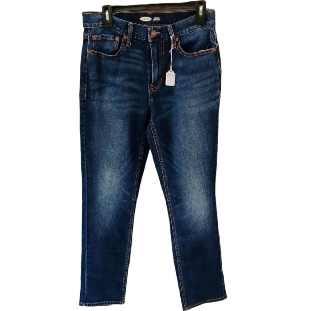 63756....Old Navy Straight leg Jeans Size 30X30, 9"Rise - Picture 2 of 6